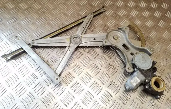 Toyota Corolla Verso E121 Rear door window regulator with motor 698300F020 997250101 996996100