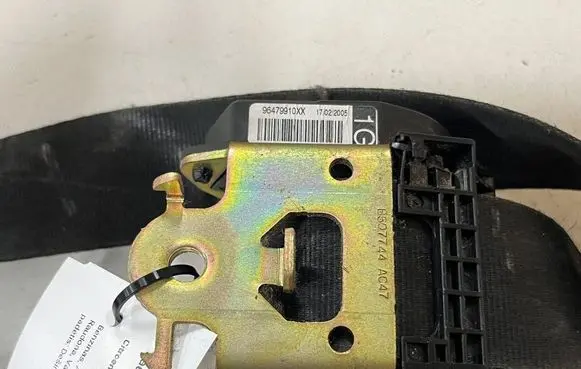 Citroen C4 I Front seatbelt 96479910XX B507744 5070448