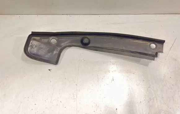 BMW 5 E60 E61 Rain gutter 7034159
