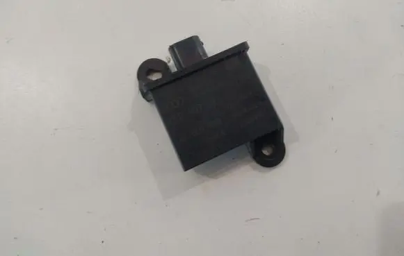 Audi A6 S6 C6 4F Tire pressure sensor 4F0907283 053300401200 20009921