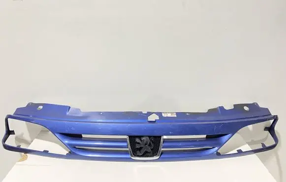 Peugeot 508 Front bumper upper radiator grill 1852376101