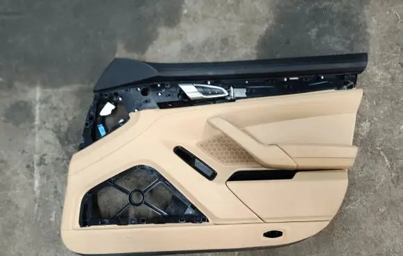 Porsche Panamera (970) Front door card panel trim