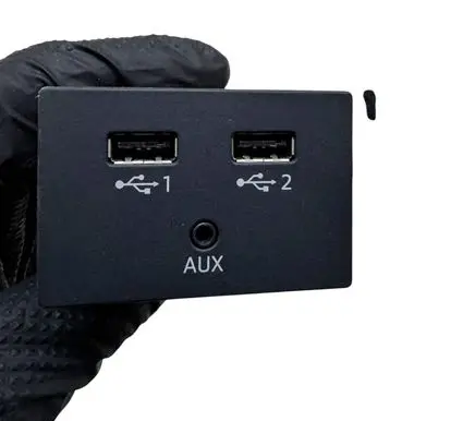 Audi A6 S6 C7 4G USB socket connector 81A035736