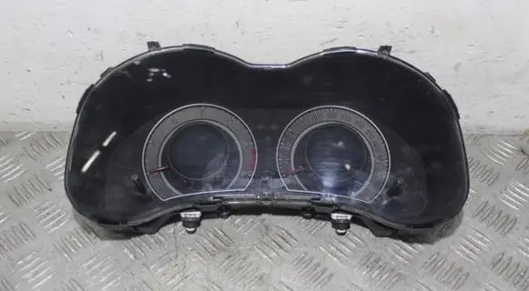 Toyota Corolla E140 E150 Speedometer (instrument cluster) 8380002P2