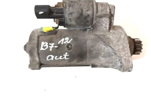 Volkswagen PASSAT B7 Starter motor 02E911024H