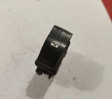 Renault Megane II Electric window control switch 315029B