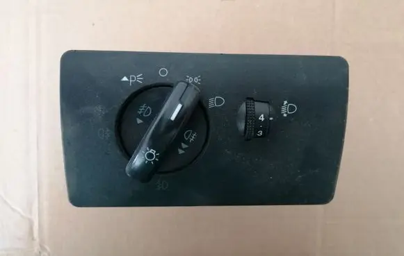 Ford Mondeo Mk III Light switch 1S7T13A024BB