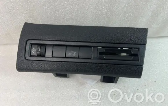 Peugeot 5008 II Ignition key card reader 9811980477