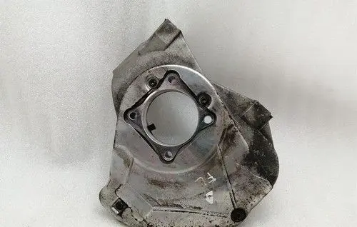 Aston Martin V8 Front wheel hub 7G433K185AB