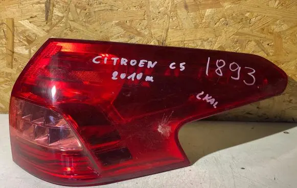 Citroen C5 Rear/tail lights E207145