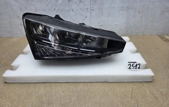 Skoda Scala Headlight/headlamp 657941016 90176072