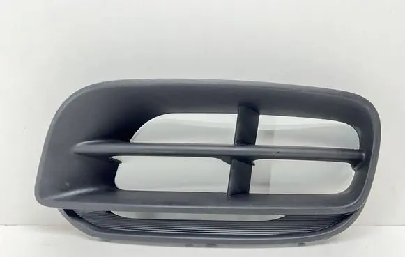 Mini Cooper Countryman F60 Front bumper lower grill 7443389