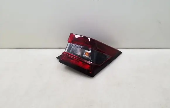 Nissan Juke II F16 Rear/tail lights 265506PA0A
