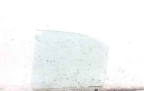 KIA Sorento Rear door window glass AS2