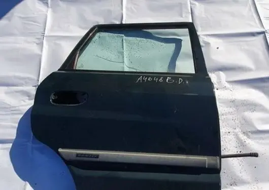 Mitsubishi Space Star Rear door