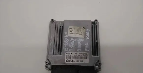 BMW 5 E60 E61 Engine control unit/module 7795553 0281011120