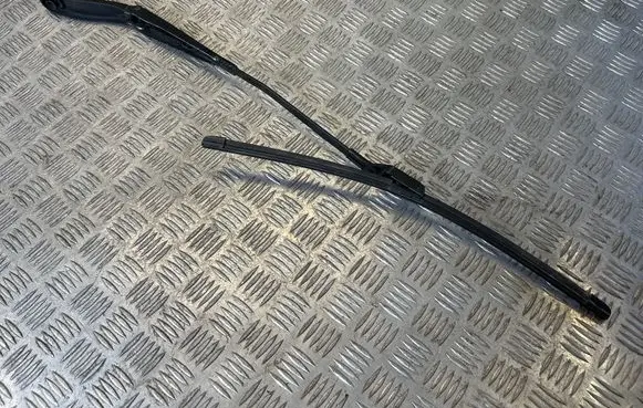 Volvo XC60 Windshield/front glass wiper blade 