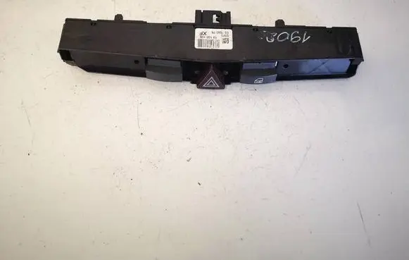 Opel Astra H Hazard light switch 13100105