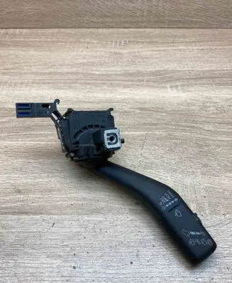 Volkswagen Golf V Wiper control stalk 1K0953519H 01203514