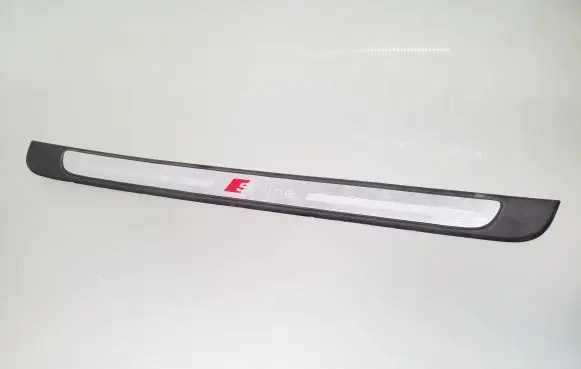 Audi A3 S3 8V Front sill trim cover 8V4853491B 8V4853492H
