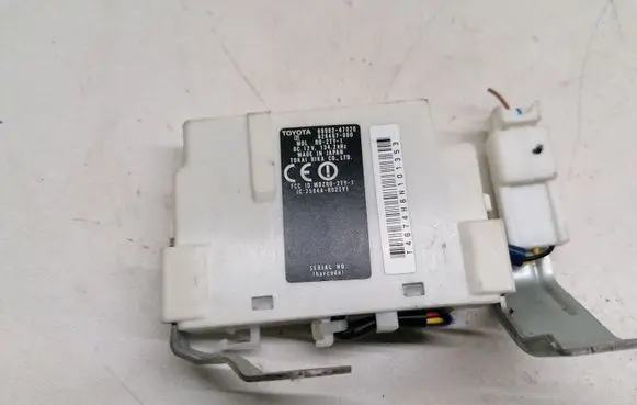 Toyota Prius (XW20) Door central lock control unit/module 8999247020 626467000