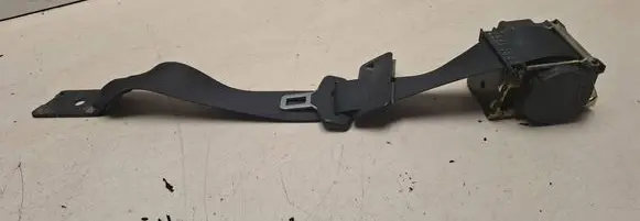 BMW 5 E39 Rear seatbelt 16398D