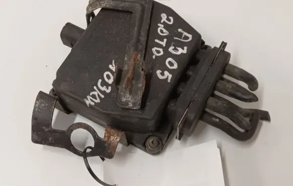 Audi A3 S3 8P Vacuum valve 