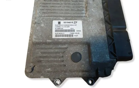 Opel Combo C Engine control unit/module 55194015 MJD6O2C1 HW03D