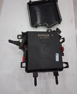 Renault Megane III Relay mounting block 284B60168R