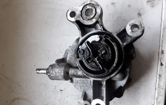 Ford Galaxy Vacuum pump