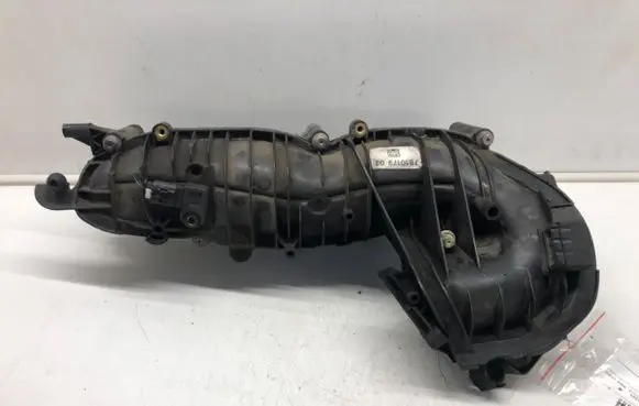 BMW 1 E81 E87 Intake manifold 7810179
