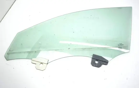 Opel Astra L Front door window glass four-door