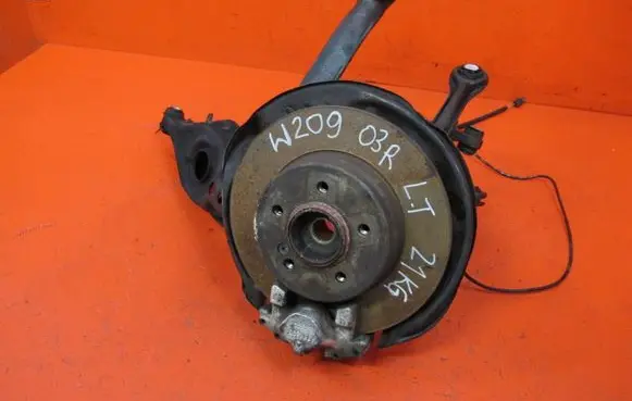 Mercedes-Benz CLK A209 C209 Stub axle W209-ZWROTNICA-LT