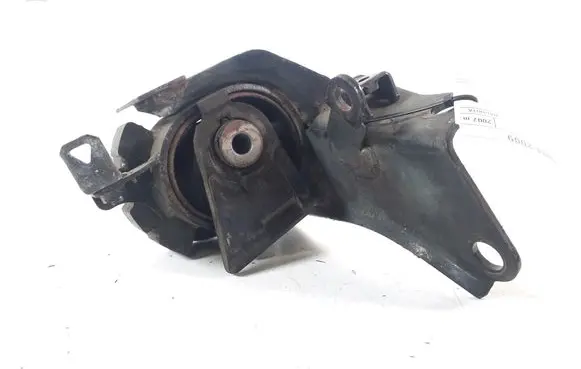 Engine mount bracket
