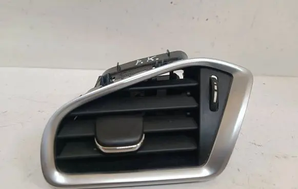 Citroen C4 II Dashboard side air vent grill/cover trim 9676609777 00127529