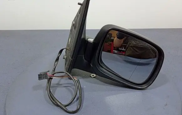 Mercedes-Benz Vaneo W414 Front door electric wing mirror 