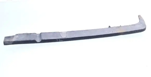 Volkswagen PASSAT B2 Front bumper mounting bracket 321853655