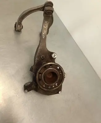Mercedes-Benz E W213 Front wheel hub 