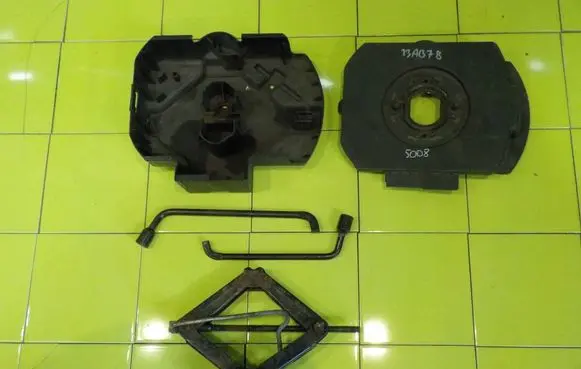 Peugeot 5008 Other interior part NAPRAWCZY