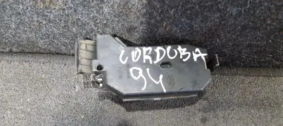 Seat Cordoba (6K) Tail light bulb cover holder 96163800