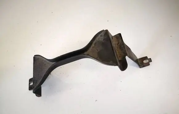Battery bracket
