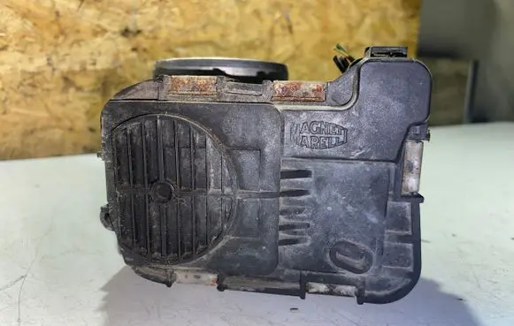 Volkswagen Jetta V Throttle valve 03C133062A