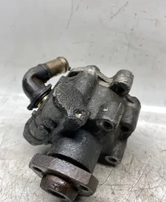 Volkswagen Golf IV Power steering pump