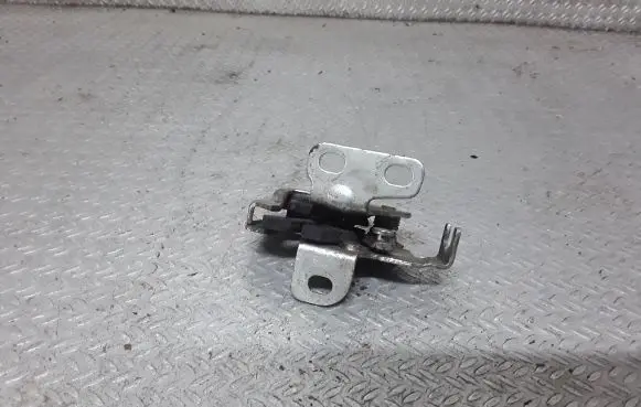 Loading door lock