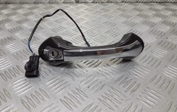 Lancia Thesis Front door exterior handle/bracket B-948