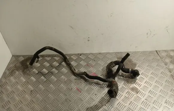 Volkswagen PASSAT B8 Engine coolant pipe/hose 04L121065BK