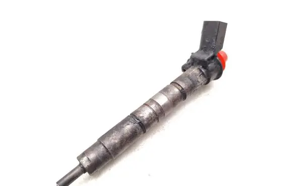 BMW 1 E82 E88 Fuel injector 7800599 0445117001