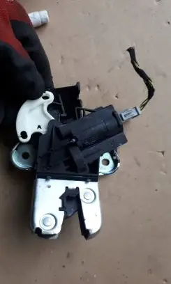 Audi A4 S4 B8 8K Tailgate/trunk/boot lock/catch/latch