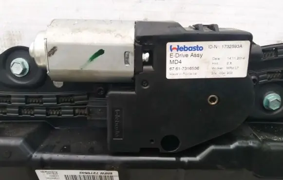BMW 4 F32 F33 Sunroof motor/actuator 1732593a 67.61-7316536