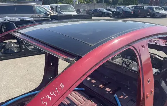 Mercedes-Benz EQE v295 Roof